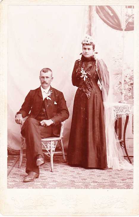 Jacob and Bertha Darnstaedt wedding